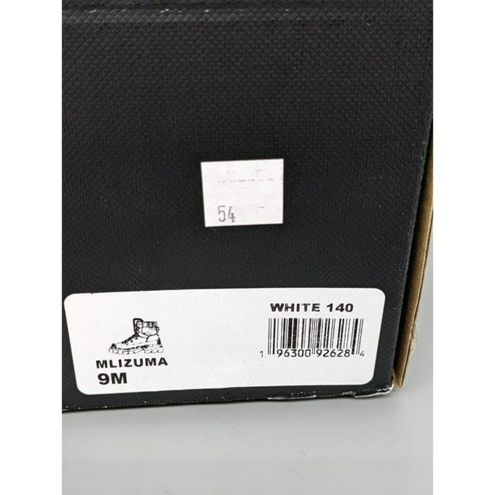 NIB Marc Fisher LTD Izuma Women's Lug Sole Bootie White Size 9 M (MSRP $259) - Picture 7 of 7